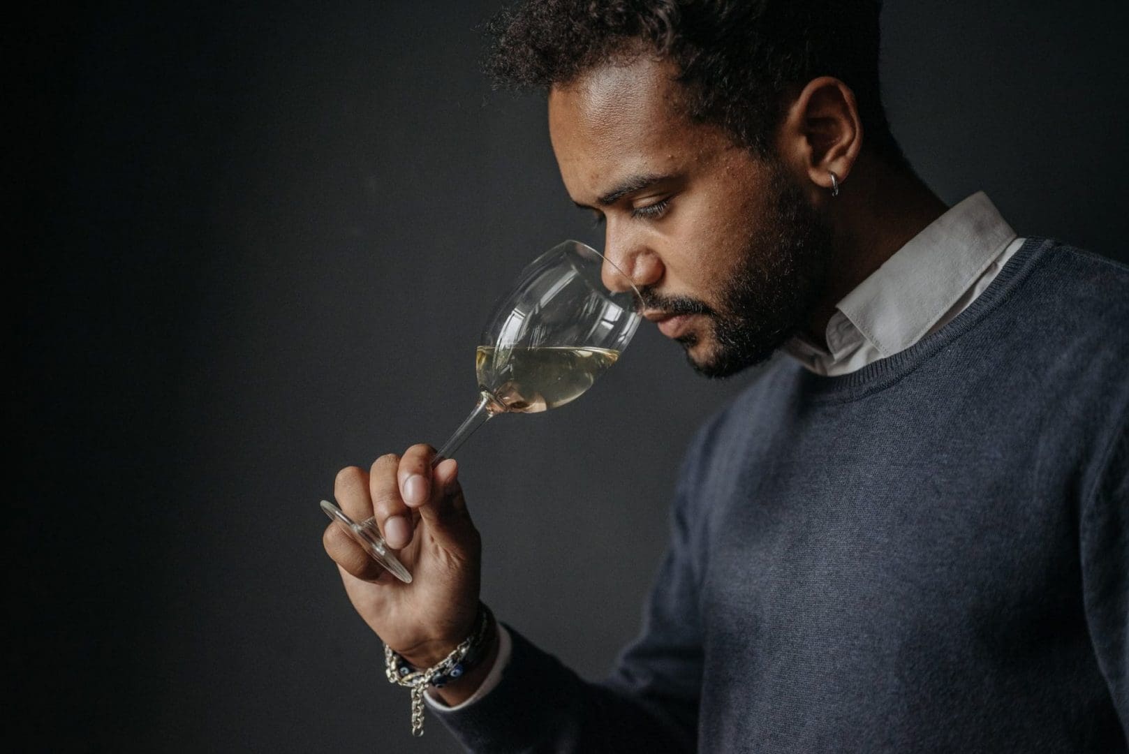 How To Convincingly Be A Wine Connoisseur