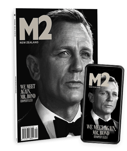 M2-184_mockup_iphone + magazine