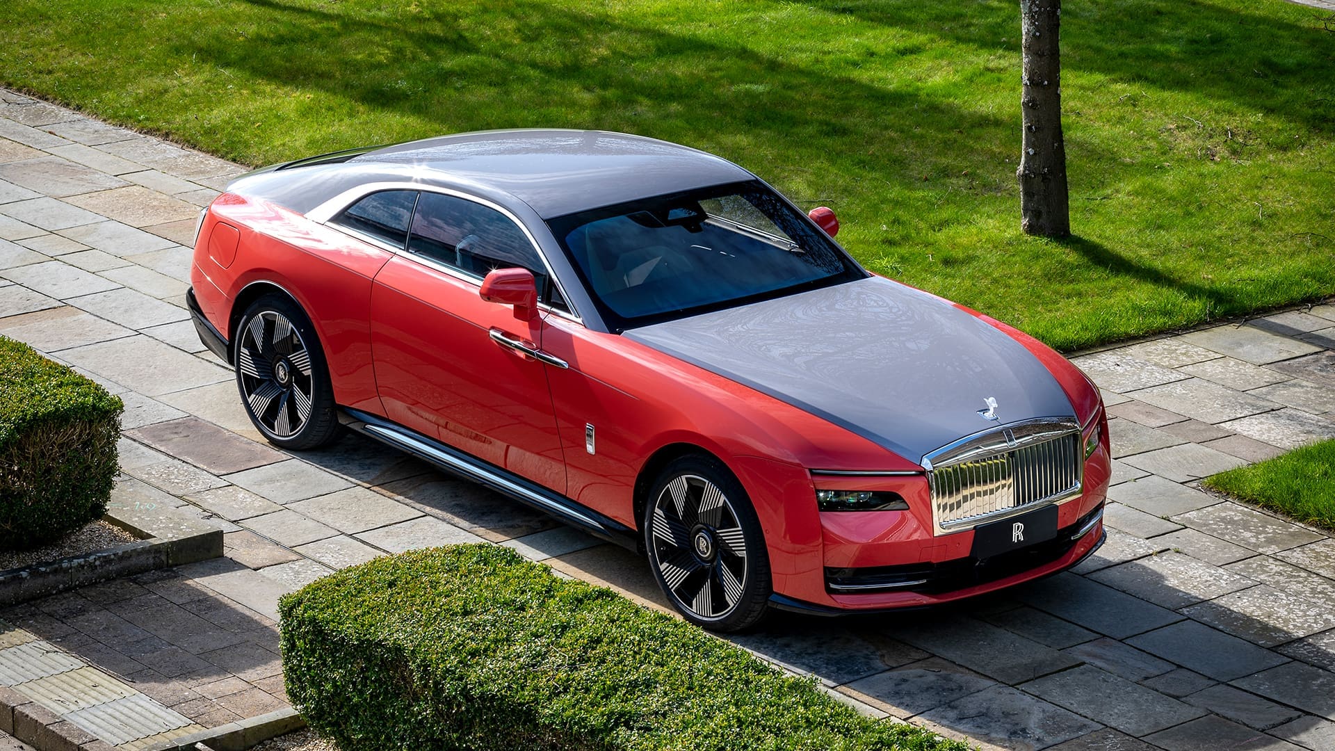 The Spirit of Expression: Rolls-Royce Style